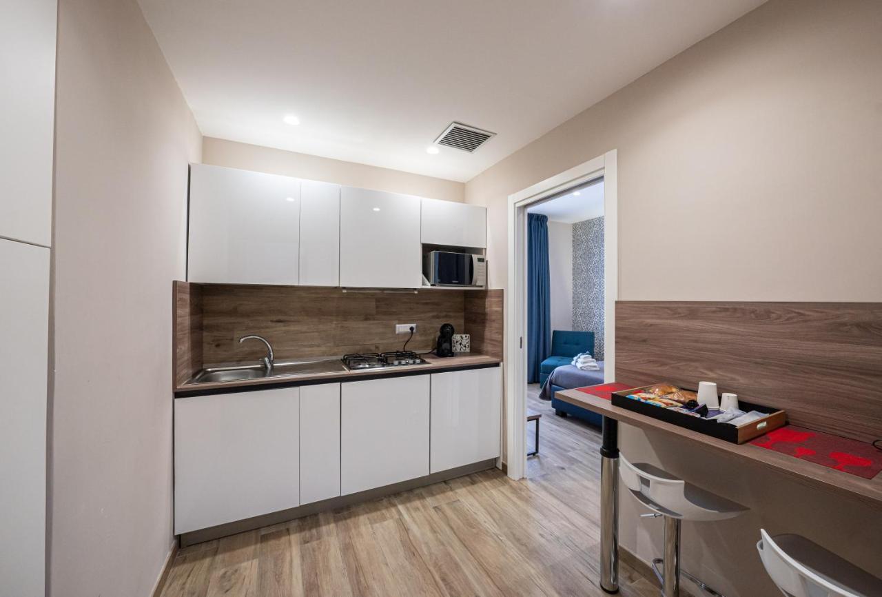 Famalu Apartments Napels Buitenkant foto