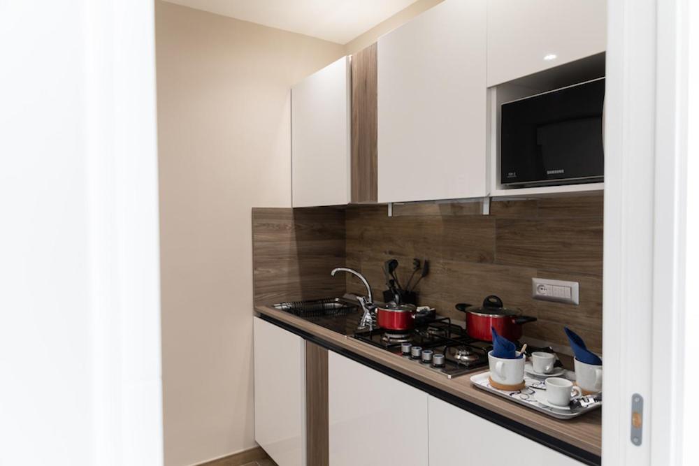Famalu Apartments Napels Buitenkant foto
