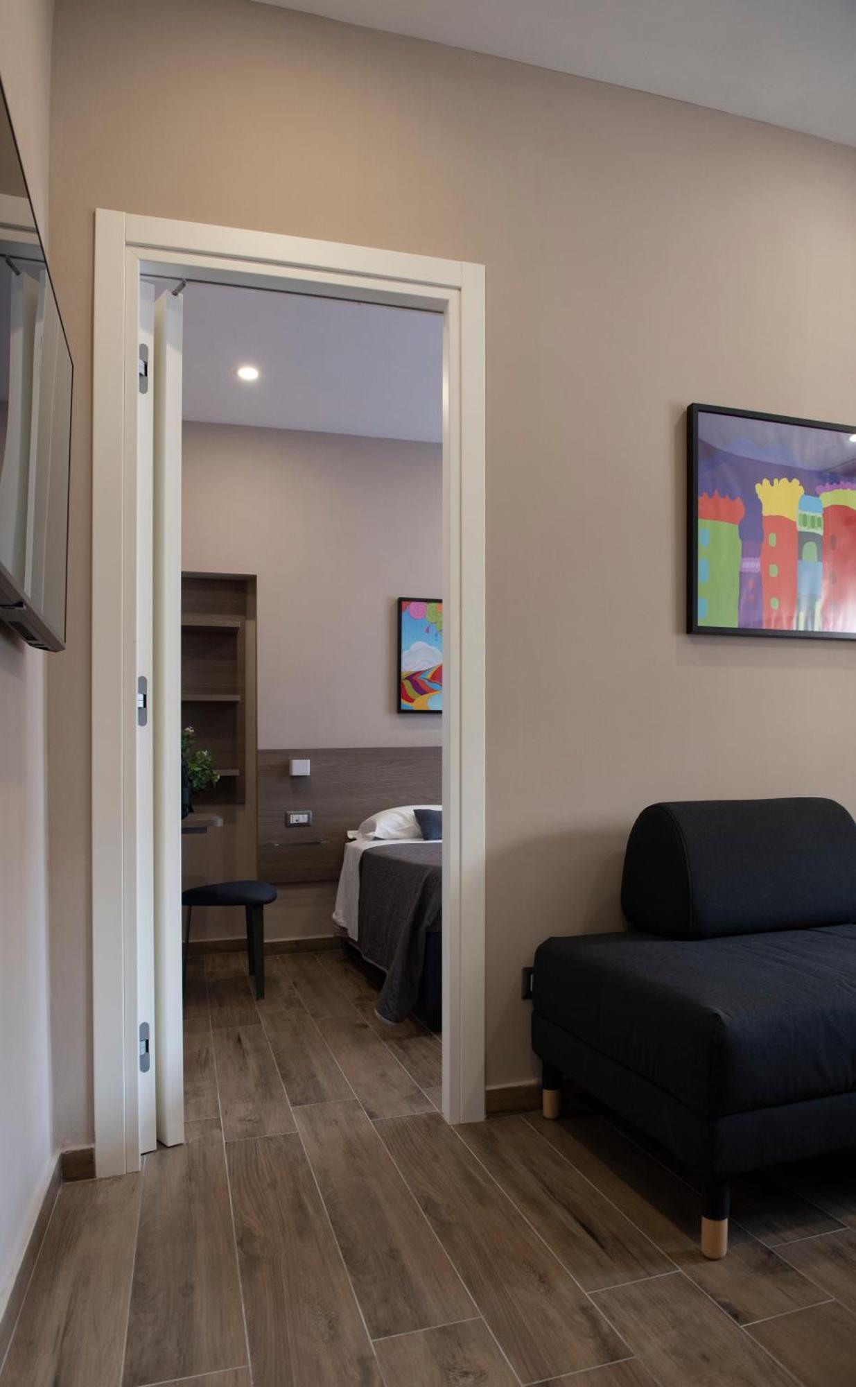 Famalu Apartments Napels Buitenkant foto
