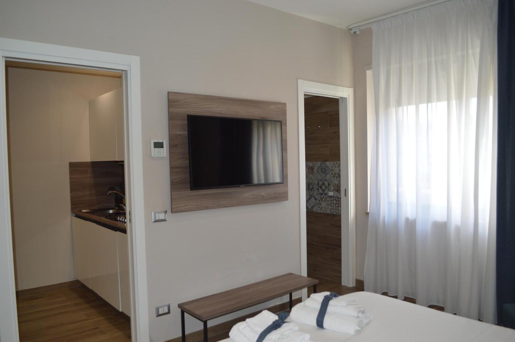 Famalu Apartments Napels Buitenkant foto